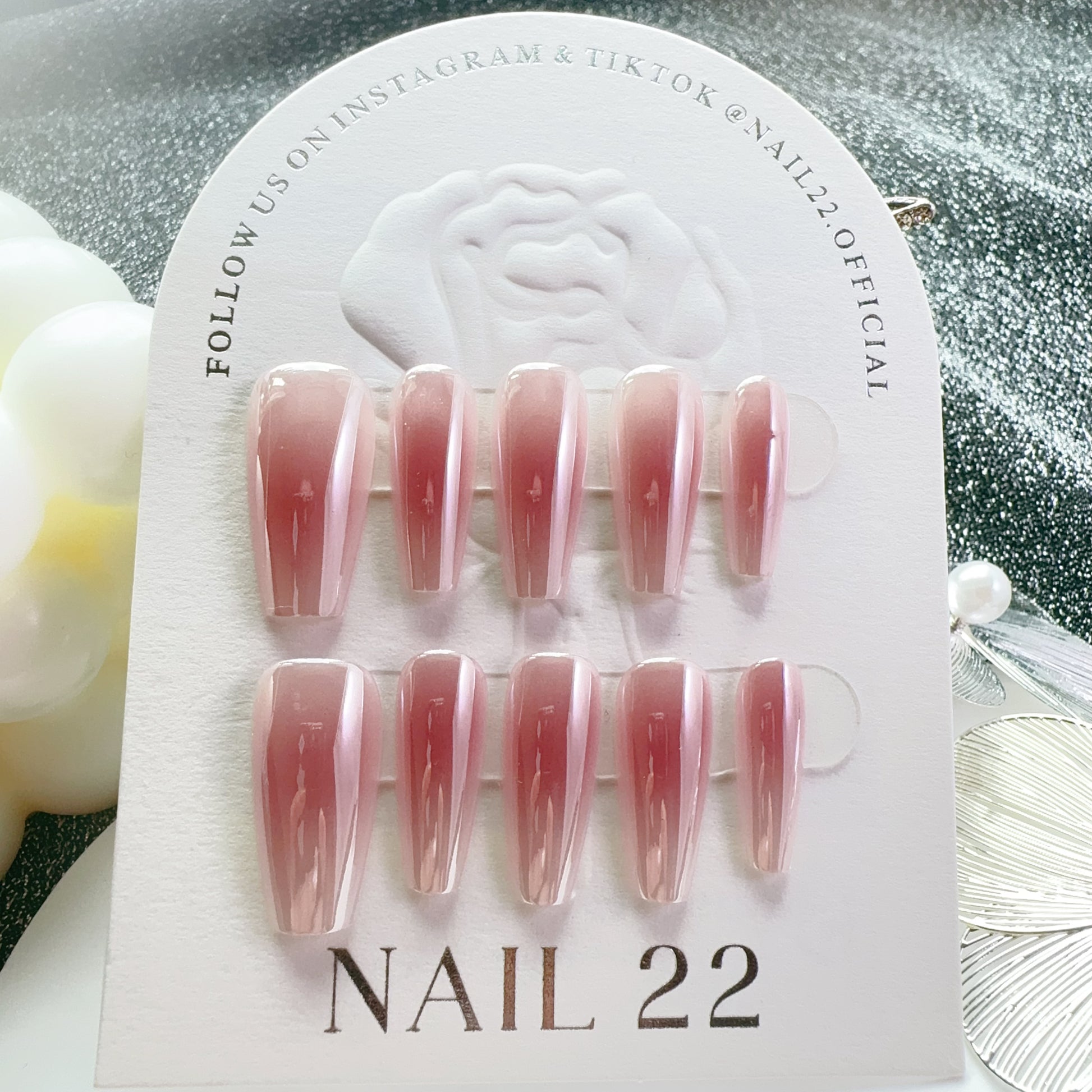 Champagne Chrome - False nails - Nail 22 Official