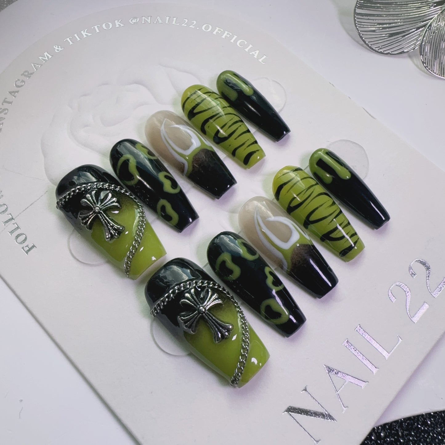 Green Mist - False nails - Nail 22 Official