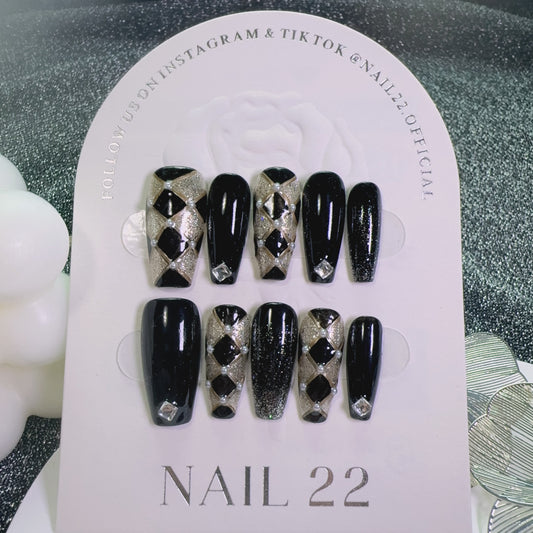 Gothic Night - False nails - Nail 22 Official