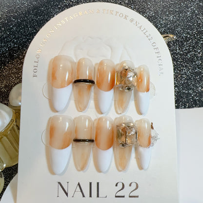 Amber - False nails - Nail 22 Official