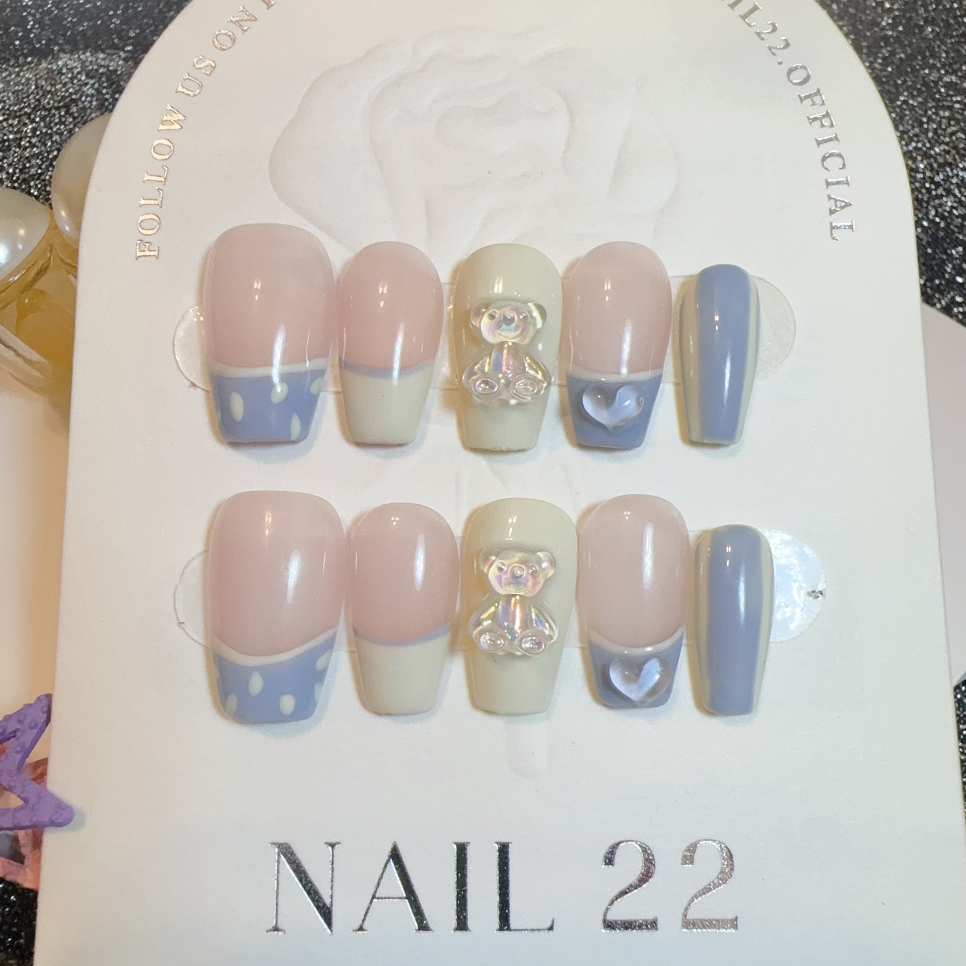 Gummy Bear - False nails - Nail 22 Official