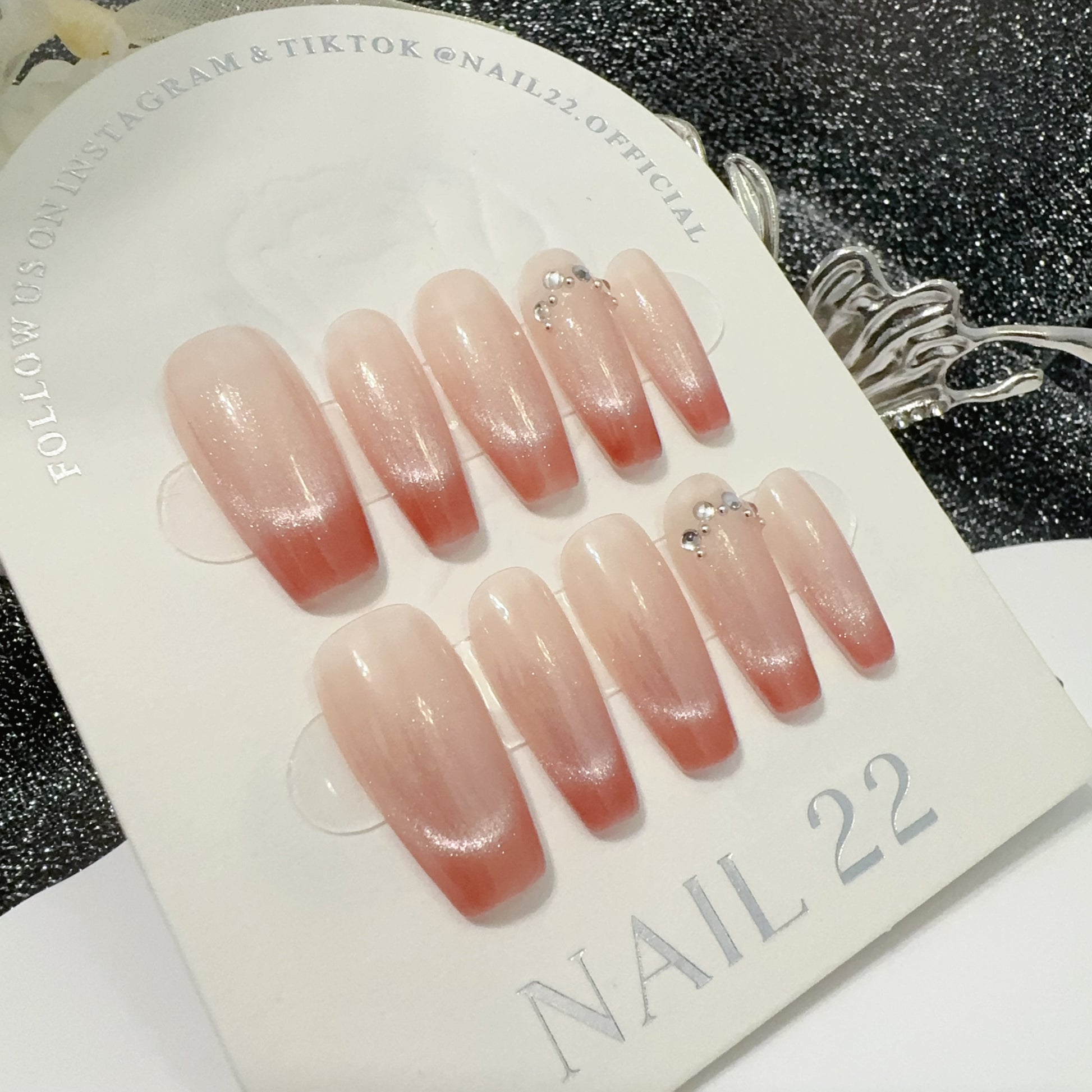 Charlotte - False nails - Nail 22 Official