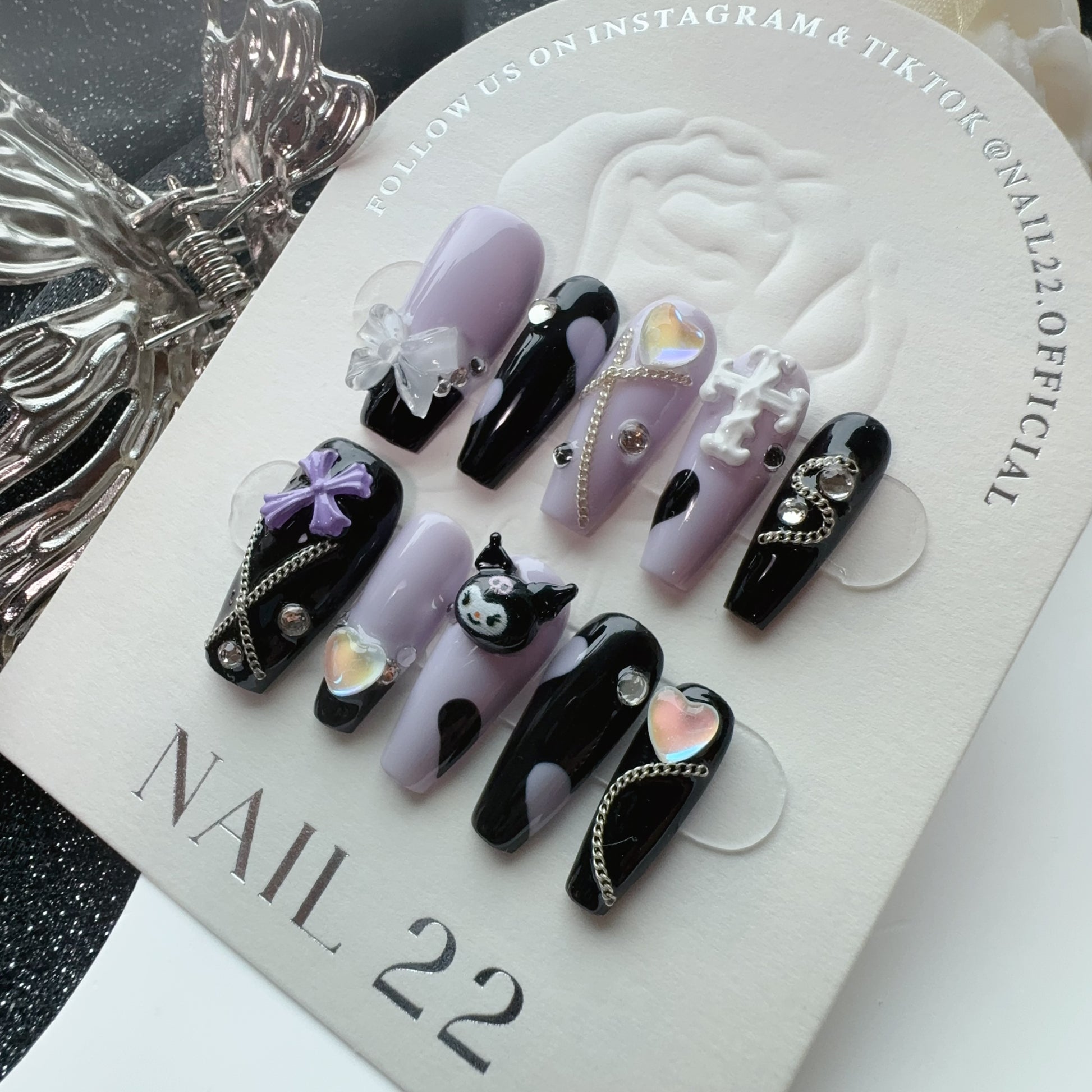 Little Evil - False nails - Nail 22 Official