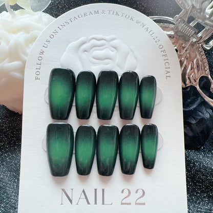 Rock N Roll Emerald - False nails - Nail 22 Official